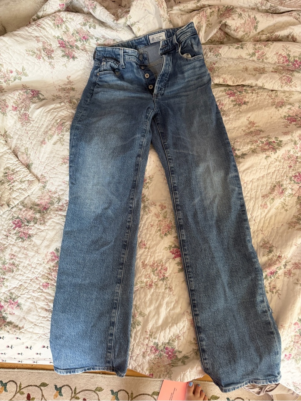 Women’s Blue Straight-Leg Jeans